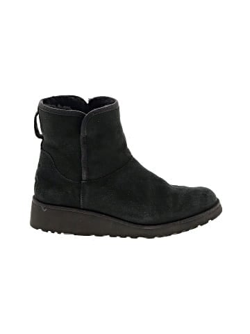 Ugg Boots (view 1)