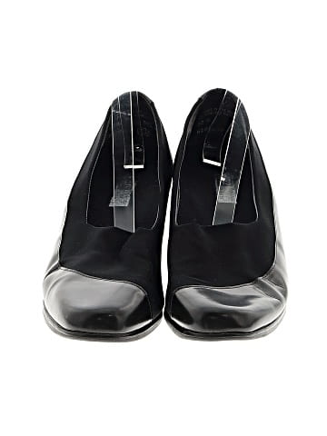 Munro American Heels (view 2)