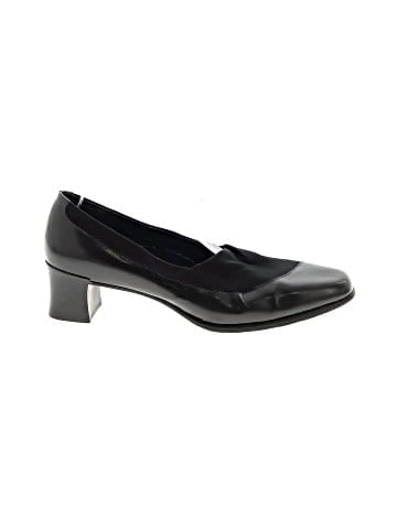 Munro American Heels (view 1)