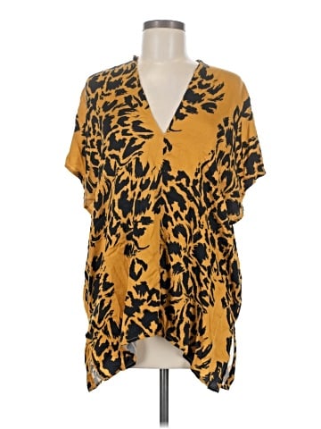 Karlie Short Sleeve Blouse (view 1)