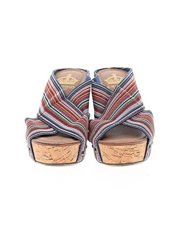 Crown Vintage Wedges (view 2)