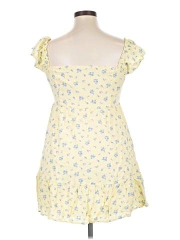 Hollister Casual Dress (view 2)