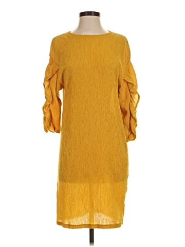 Trafaluc by Zara Casual Dress (view 1)