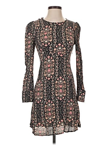 Flynn Skye Casual Dress (view 1)