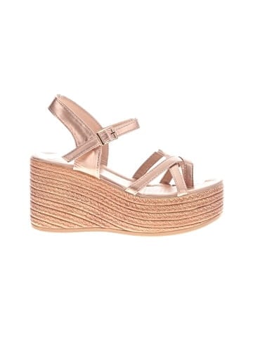 Unbranded Wedges (view 1)
