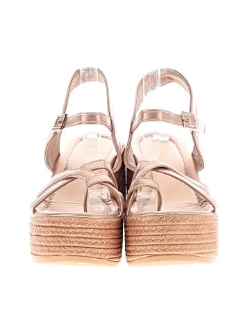 Unbranded Wedges (view 2)
