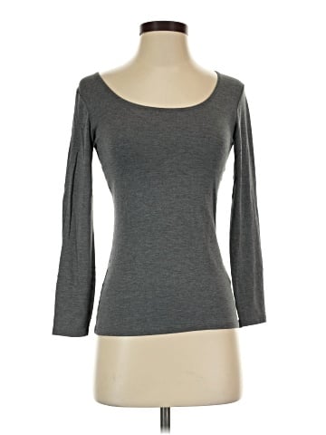 Uniqlo 3/4 Sleeve T-Shirt (view 1)