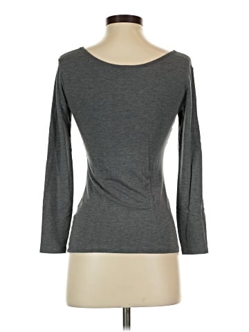 Uniqlo 3/4 Sleeve T-Shirt (view 2)