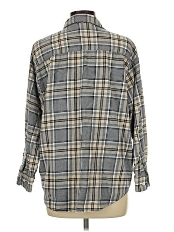 Old Navy Long Sleeve Button-Down Shirt (view 2)