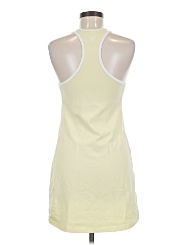 TNA Sleeveless T-Shirt (view 2)
