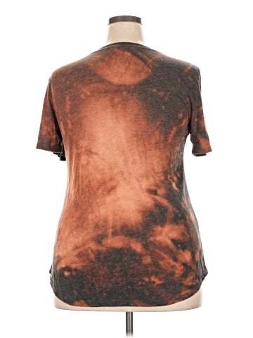 Assorted Brands Short Sleeve T-Shirt (view 2)