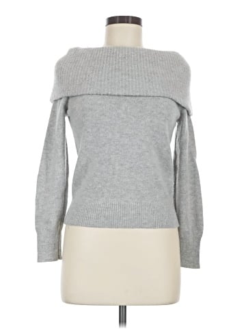 Uniqlo Turtleneck Sweater (view 1)