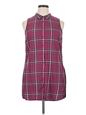 Maurices Sleeveless Button-Down Shirt (view 1)