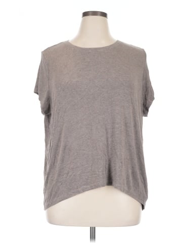 Athleta Short Sleeve T-Shirt (view 1)