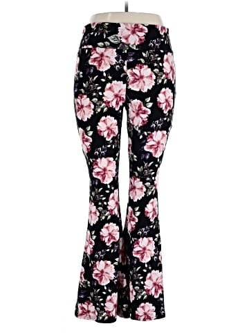No Boundaries Casual Pants (view 1)
