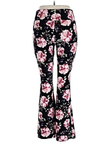No Boundaries Casual Pants (view 2)