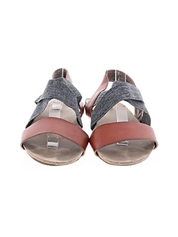 Universal Thread Sandals (view 2)