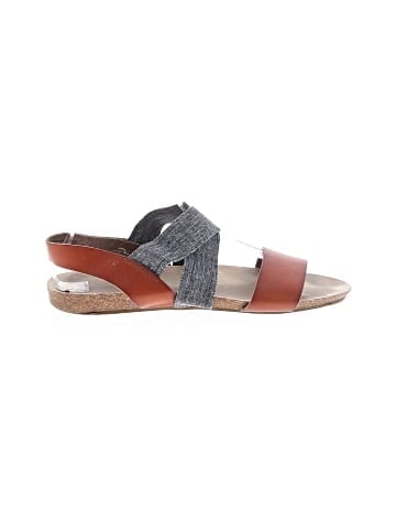 Universal Thread Sandals (view 1)
