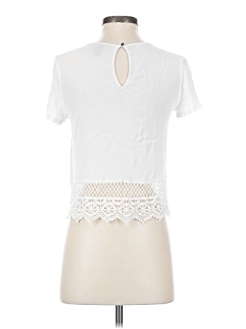 Forever 21 Short Sleeve T-Shirt (view 2)