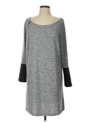 Tacera 3/4 Sleeve T-Shirt (view 1)