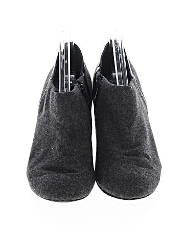 Liz Claiborne Heels (view 2)
