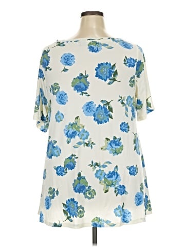 Lane Bryant Short Sleeve T-Shirt (view 2)