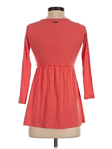 Billabong 3/4 Sleeve Top (view 2)