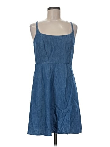 Old Navy Casual Dress (view 1)