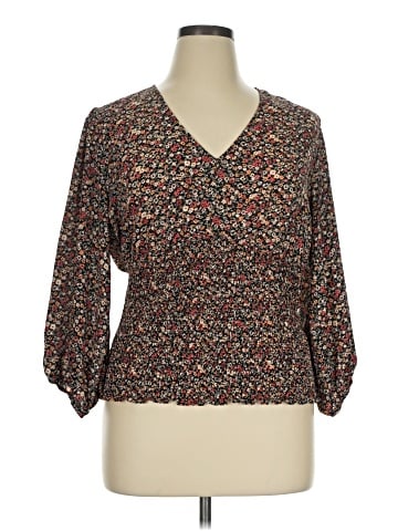 Eclair 3/4 Sleeve Blouse (view 1)
