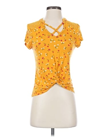 No Boundaries Short Sleeve T-Shirt (view 1)