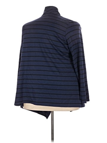Bobeau Poncho (view 2)