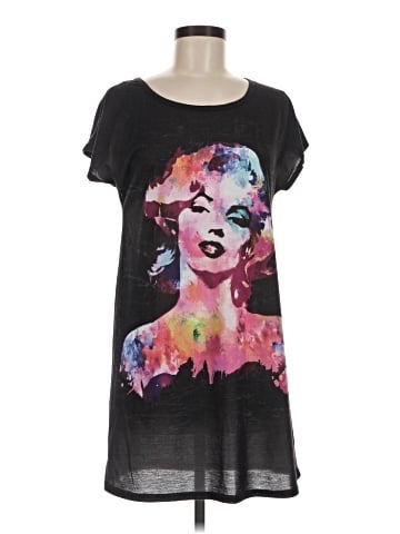 Marilyn Monroe Short Sleeve T-Shirt (view 1)