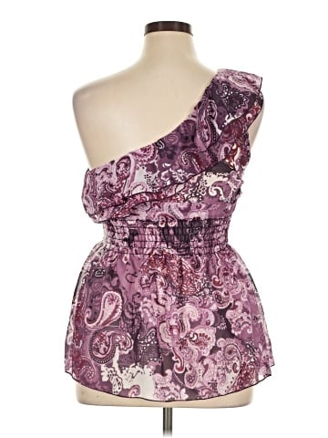 Vanity Sleeveless Top (view 2)