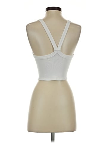 Pro-fit Sleeveless Top (view 2)