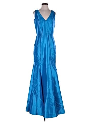 ML Monique Lhuillier Cocktail Dress (view 1)