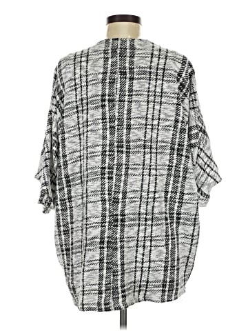 Charlotte Russe Kimono (view 2)
