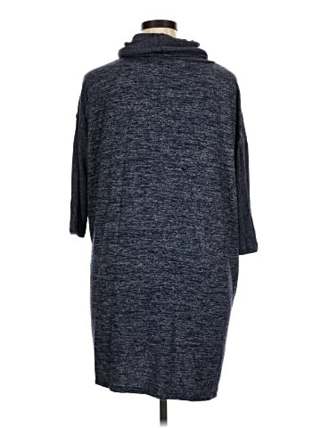 Gap Poncho (view 2)