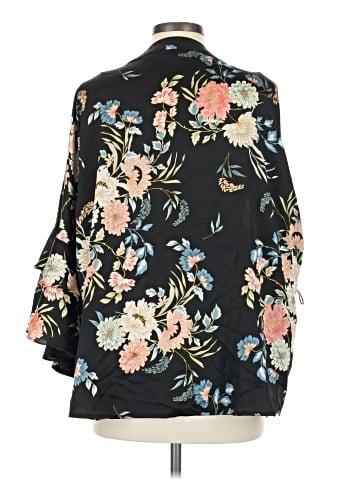 AaKaa Kimono (view 2)