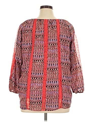 Hot In Hollywood 3/4 Sleeve Blouse (view 2)