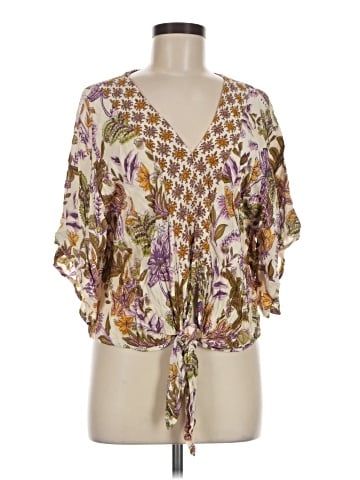 Nostalgia 3/4 Sleeve Blouse (view 1)