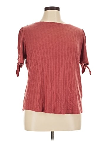 Ava & Viv Short Sleeve Top (view 1)