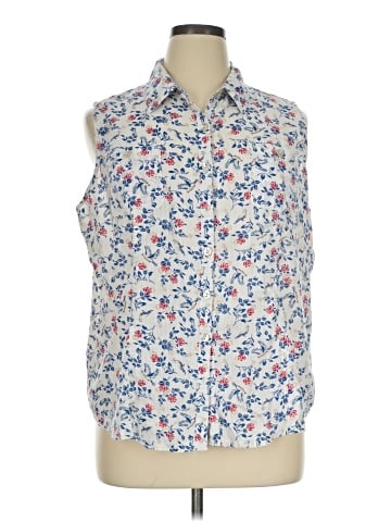 Karen Scott Sleeveless Button-Down Shirt (view 1)