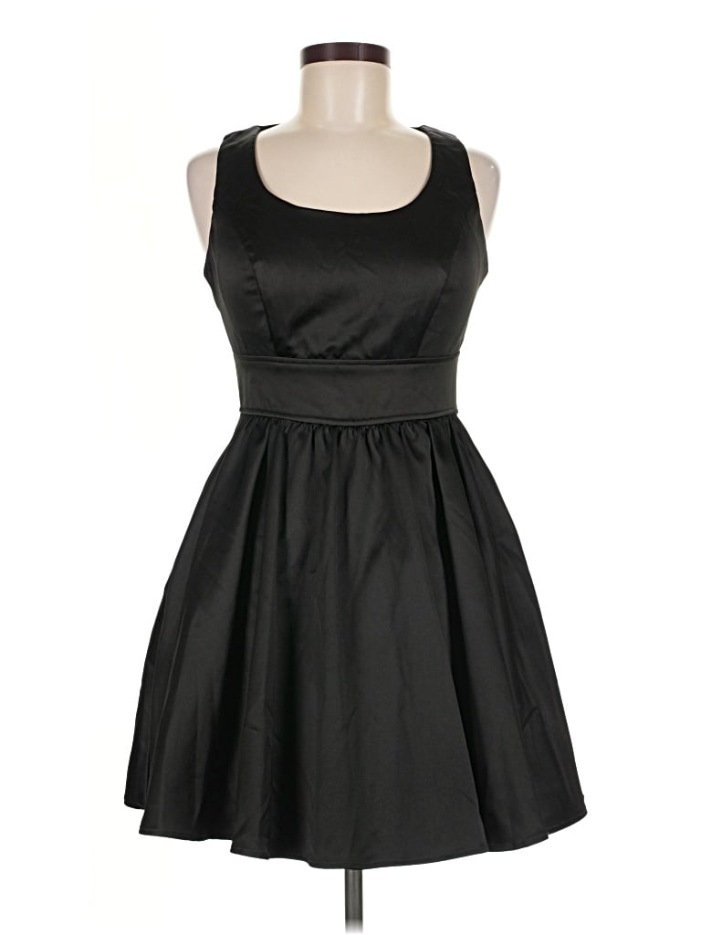 Pre-owned Teeze Me Cocktail Dress In Black