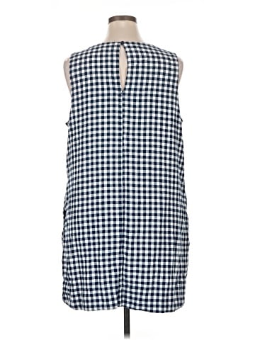 Old Navy Casual Dress (view 2)