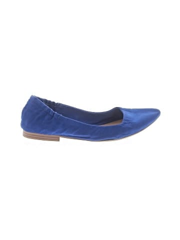 Kaari Blue Flats (view 1)