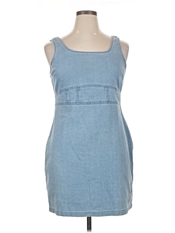 No Boundaries Casual Dress (view 1)