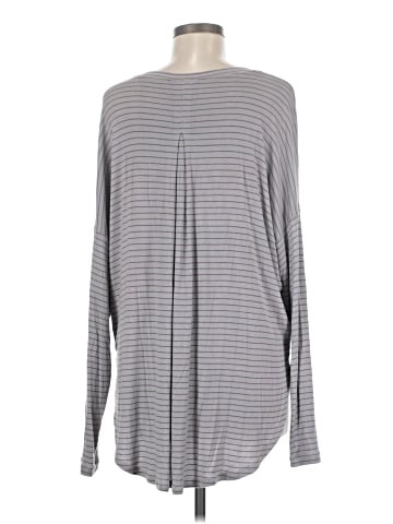 CAbi Long Sleeve T-Shirt (view 2)