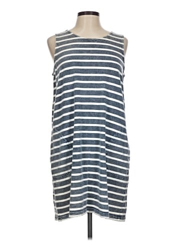 Jane and Delancey Casual Dress (view 1)