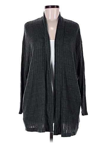 Eri + Ali Cardigan (view 1)