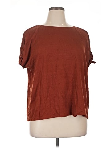 Max Studio Short Sleeve T-Shirt (view 1)